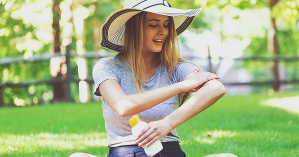 Làm thế nào để bảo vệ da khỏi nguy cơ nám, sạm da khi tiếp xúc với ánh nắng Mặt Trời