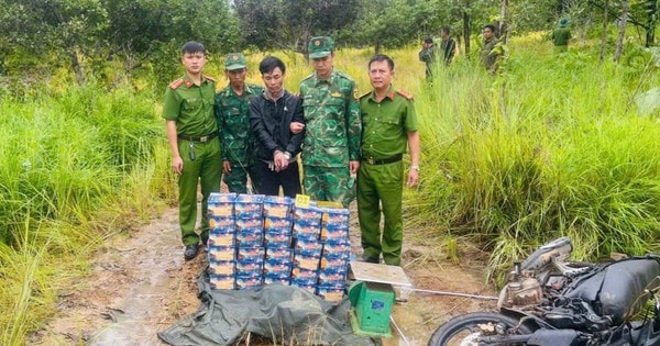 Bắt hai đối tượng đang chở pháo lậu từ Campuchia về Việt Nam