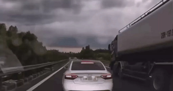 Tài xế lái Audi lạng lách trên cao tốc Nội Bài - Lào Cai dương tính với ma túy là ai?