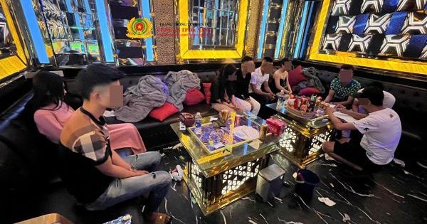 Nhóm nam nữ 'bay lắc' bằng ma túy tại 2 quán karaoke