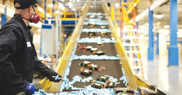Những thách thức phải giải quyết để tái chế pin xe điện