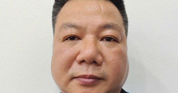 Tạm giữ tài xế 'rút chìa khóa xe khách' trên Vành đai 3