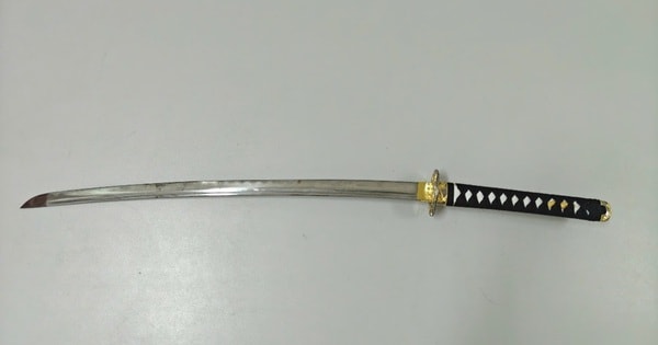 Mâu thuẫn gia đình, nam thanh niên dùng kiếm chém anh họ