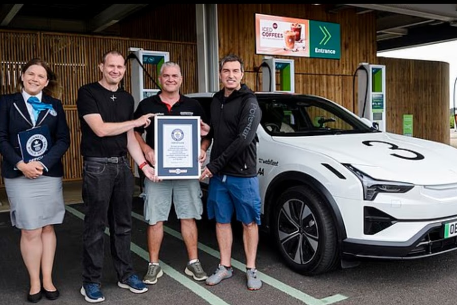 Chiếc xe điện lập kỷ lục Guinness khi chạy gần 940 km chỉ với 1 lần sạc