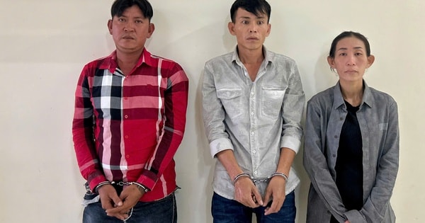 Người phụ nữ mất sạch vàng trong nháy mắt khi nhờ người lạ chở gạo về nhà