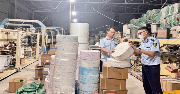 Triệt phá 'lò' sản xuất bỉm, băng vệ sinh giả mạo nhãn hiệu nổi tiếng tại Thái Nguyên