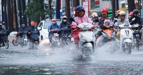 Miền Bắc mưa dông xen kẽ với nắng nóng trên 35 độ.