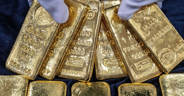 Tại sao các nhà đầu tư đang từ bỏ trái phiếu để chuyển sang vàng?