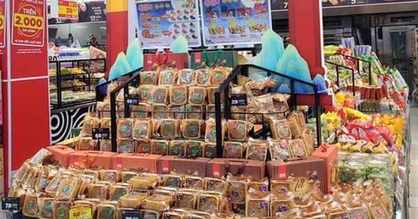 Thị trường bánh trung thu nhộn nhịp với hương vị mới, kích cầu tiêu dùng giới trẻ với giá từ 68.000 đồng/chiếc