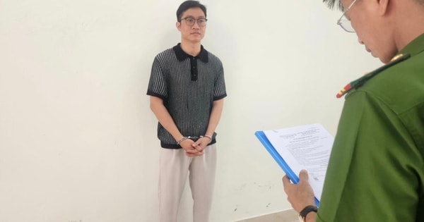 Gã trai lén quay cảnh nhạy cảm rồi cưỡng dâm bạn gái cũ