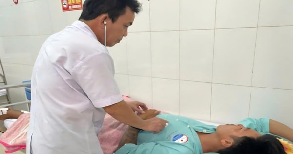 Ngành Y tế Quảng Trị ứng cứu thuyền viên vụ 2 tàu cá gặp nạn khi tránh bão