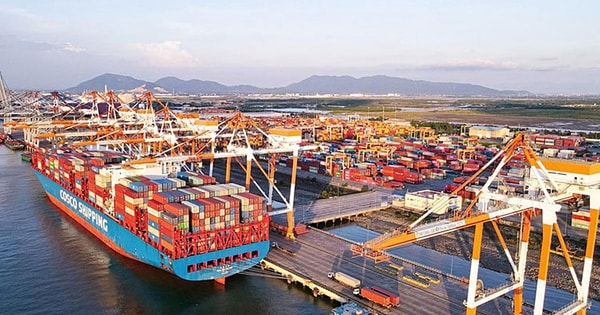 Thành phố Hồ Chí Minh sẽ có 'trung tâm logistics tầm cỡ thế giới'