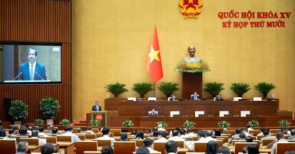 Đề xuất miễn phí sách giáo khoa, bỏ cấp bằng THCS