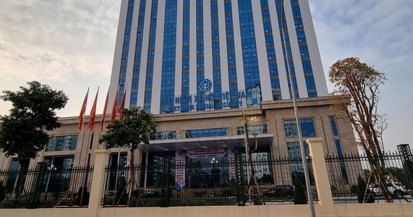 Trình tự, thủ tục tạm dừng đóng vào quỹ hưu trí và tử tuất với doanh nghiệp gặp khó khăn theo quy định mới