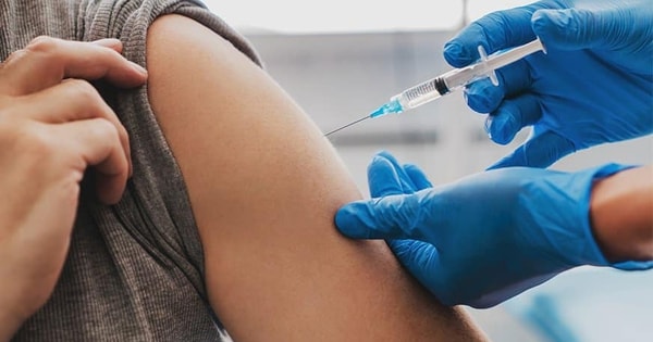Vì sao tiêm vaccine cúm lại đặc biệt quan trọng trong mùa đông?