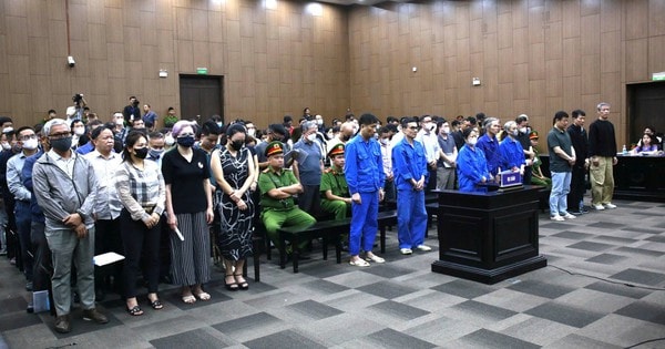 Cựu Phó chủ tịch tỉnh Phú Thọ vắng mặt tại phiên xử vụ đánh bạc sáng nay