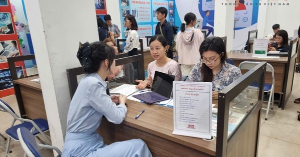 Tỷ lệ đóng bảo hiểm xã hội của doanh nghiệp và người lao động năm 2025 là bao nhiêu?