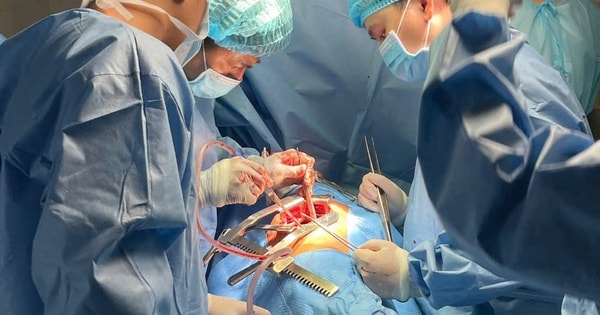 Ca phẫu thuật mở lồng ngực đầu tiên tại Trường Sa cứu sống thợ lặn nguy kịch