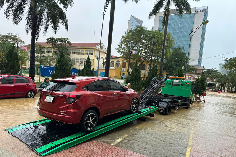 Tài xế ô tô được cứu hộ quanh năm chỉ với 200 nghìn đồng