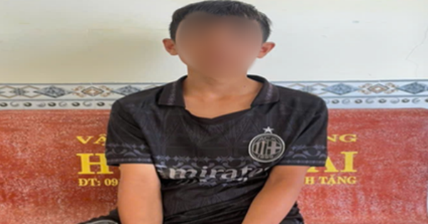 Thiếu niên 14 tuổi dùng hung khí dọa đánh bố dượng