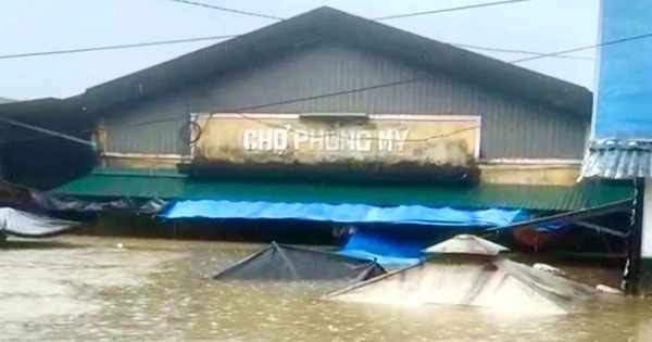 Đợt mưa lũ ở miền Trung có diện rất rộng và xảy ra trong bối cảnh cực kỳ nguy hiểm