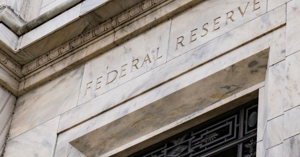 Giá vàng đứng im trong bối cảnh Cục Dự trữ Liên bang Mỹ chia rẽ