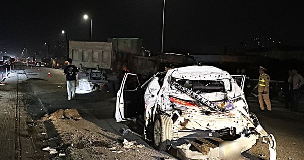 Tai nạn liên hoàn trên Vành đai 3 Hà Nội: 1 xe biến dạng, 2 người bị thương