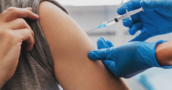 Ai nên chủ động tiêm phòng vaccine cúm hằng năm?