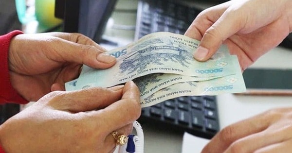 Người lao động có được tạm ứng tiền lương trước khi nghỉ Tết?