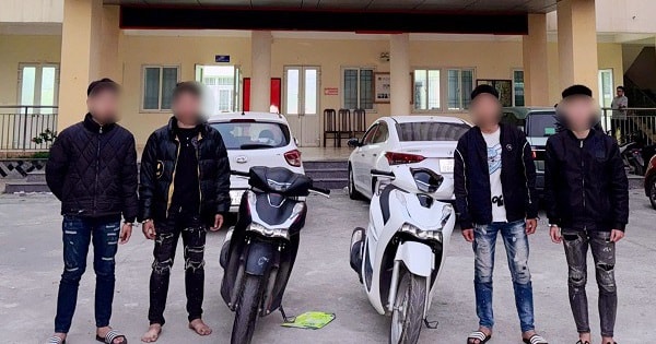 Nhóm thanh niên đi xe SH cầm dao gắn tuýp sắt truy đuổi người đi đường