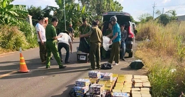 Truy đuổi hơn 60 km, bắt tài xế lái Suzuki nghi chở hàng cấm