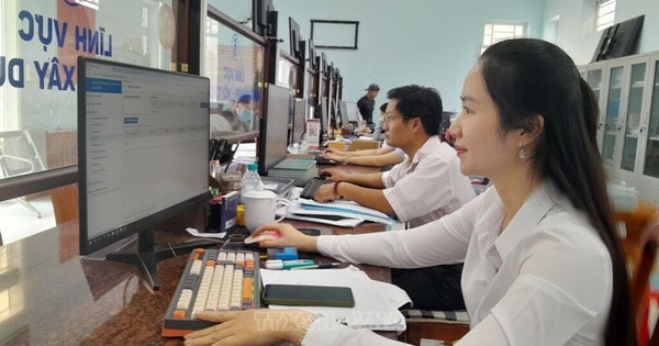 Quy chế làm việc mẫu của ủy ban nhân dân xã, phường, đặc khu