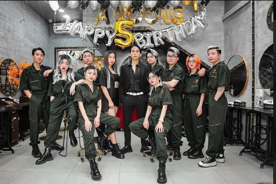 Tạo kiểu tóc chuyên nghiệp, chuẩn xu hướng cùng A Voòng Hair Salon