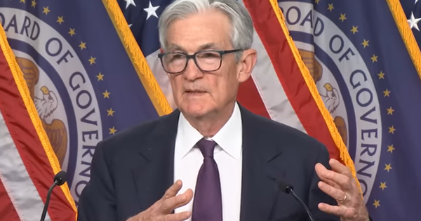 Giá vàng tăng bất chấp Fed hạ lãi suất