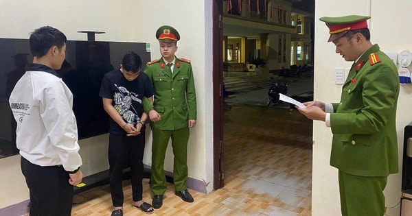 Vừa ra tù, thanh niên đi trộm ô tô để chở bạn gái