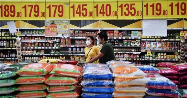 Giá gạo Thái Lan vọt lên đỉnh 7 tháng nhờ các hợp đồng xuất khẩu mới