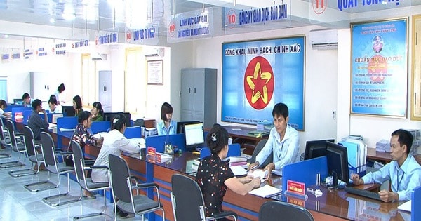 Thủ tướng: Khẩn trương cập nhật đầy đủ dữ liệu về bảo hiểm, sổ sức khỏe điện tử, lý lịch tư pháp, GPLX