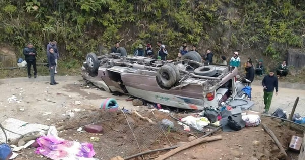 Tai nạn thảm khốc ở Lào Cai: Lật xe chở đoàn thiện nguyện khiến ít nhất 5 người tử vong