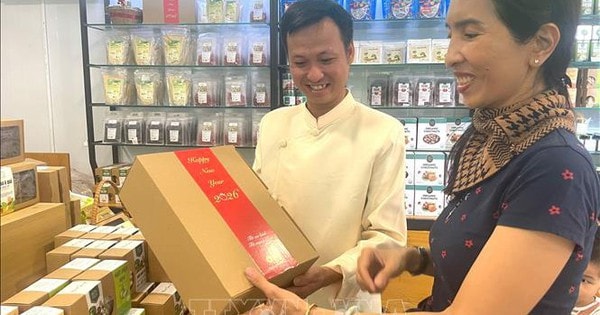 Bộ Công Thương yêu cầu đảm bảo nguồn cung hàng hóa, bình ổn thị trường dịp Tết