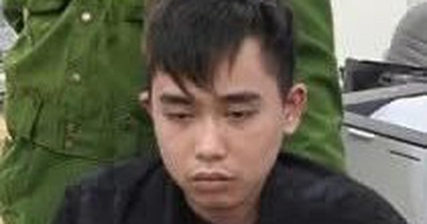 Bênh người yêu, nam thanh niên đùng dao đâm bạn trai chủ quán