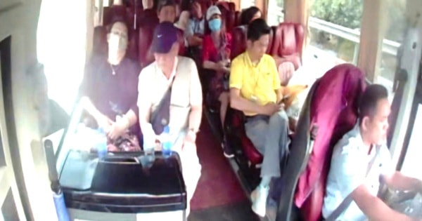 Không thắt dây an toàn trên xe khách, cả tài xế và hành khách đều bị xử phạt