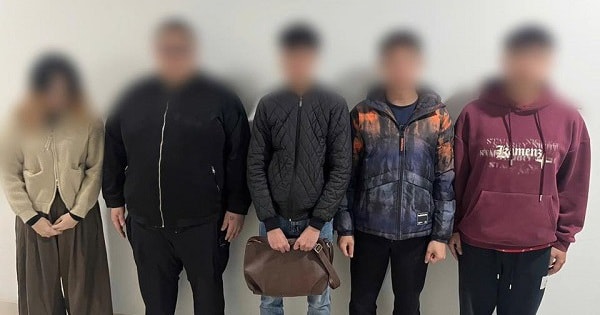 Triệt phá đường dây phát tán 25 triệu tin nhắn chiếm đoạt tài khoản mạng xã hội