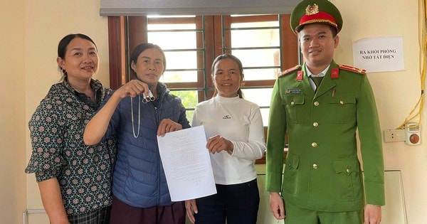 Nhặt được túi vàng ngày giáp Tết, hai phụ nữ tìm người trả lại