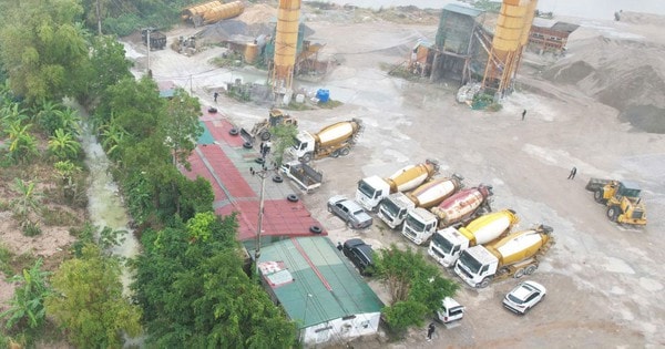 Khởi tố Trưởng trạm bê tông thuộc Công ty CP Việt Trung vì chỉ đạo đổ chất thải ra mương nước