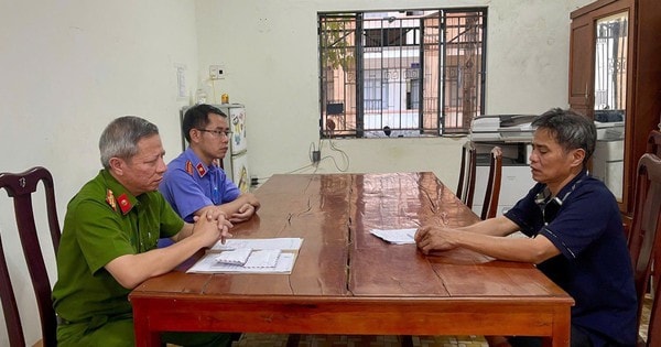 Chích điện khi vợ đang ngủ, người chồng bị điều tra về hành vi giết người