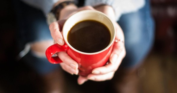 Các loại vitamin và khoáng chất 'kỵ' cà phê