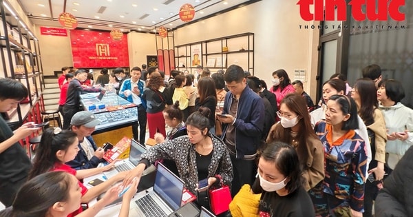 Giá vàng ngày 28/2: Thế giới bật tăng mạnh, trong nước phục hồi sau vía Thần Tài