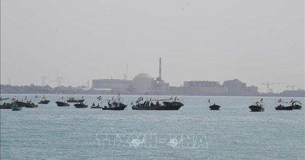 Các hãng vận tải biển lớn đình chỉ hoạt động qua Eo biển Hormuz