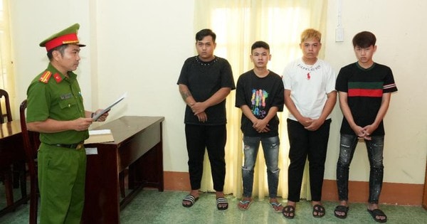 Khởi tố nhóm thanh niên mang dao đi 'cháy phố'