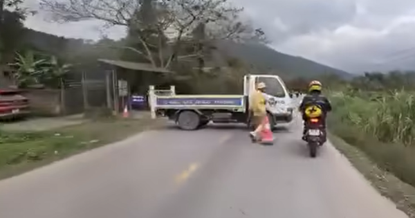 Cục CSGT lên tiếng trước thông tin 'dùng ô tô công vụ chắn ngang đường để dừng xe vi phạm'